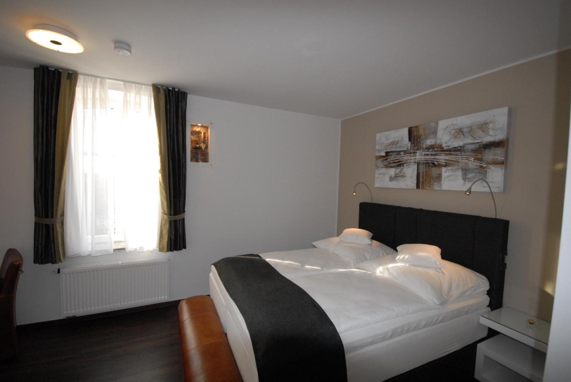 Landhotel Alte Toepferei Duisbourg Extérieur photo