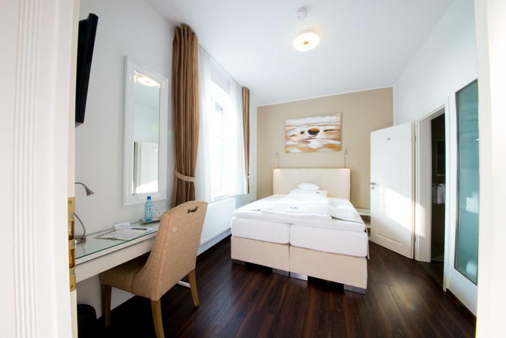Landhotel Alte Toepferei Duisbourg Extérieur photo